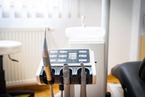 Zahnarzts-Emsdetten-Mersmann-Behandlung-Gerät
